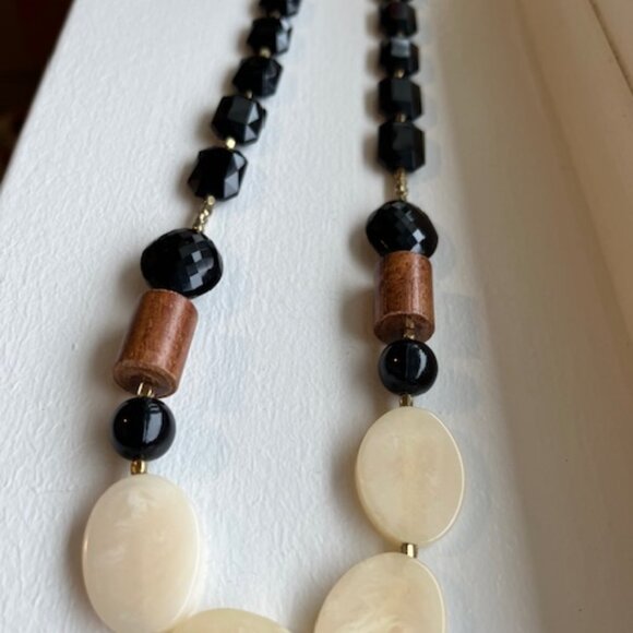 Simons faceted stones necklace. - Picture 1 of 4